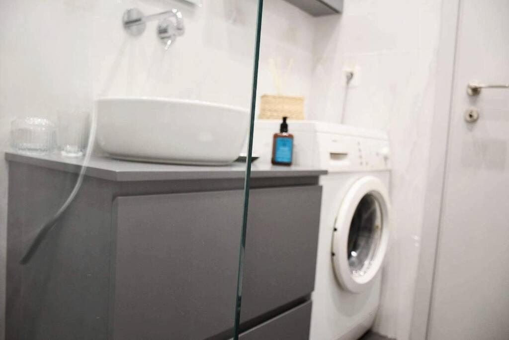 Vasiliki στο κέντρο της αθήνας Apartament Atena
